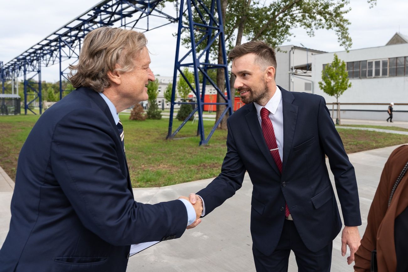 Společnost Fosfa otevřela nové moderní učebny pro studenty Třídy F